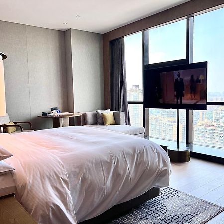 Hilton Jiaxing Hotel Exterior photo